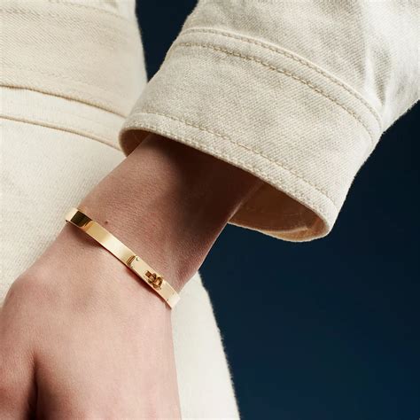 hermes bracelet leather kelly|kelly bangle bracelet in gold.